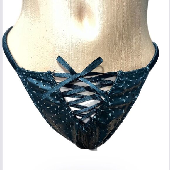 Victoria's Secret Sexy Smooth Faux Leather V string panty Black Medium - Picture 4 of 4